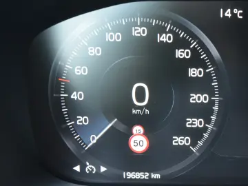 VOLVO XC60 D4 Geartronic Initiate Edition