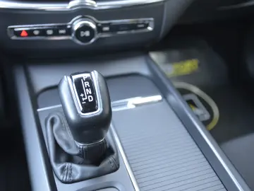 VOLVO XC60 D4 Geartronic Initiate Edition