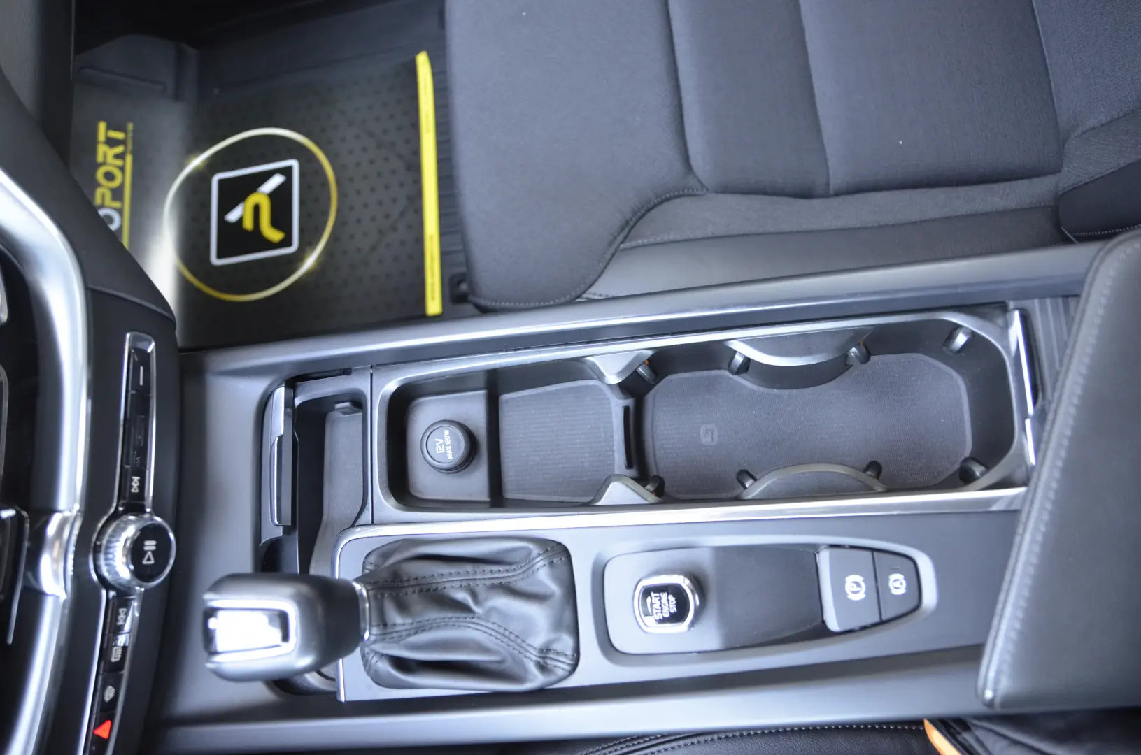 VOLVO XC60 D4 Geartronic Initiate Edition