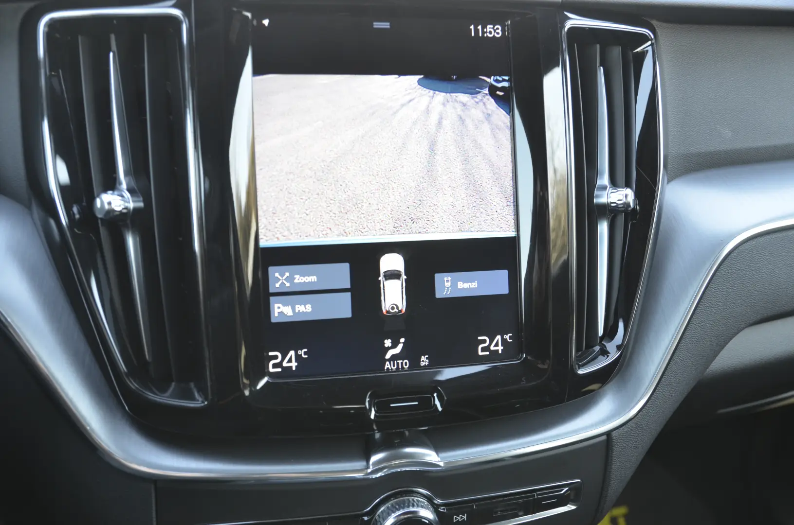 VOLVO XC60 D4 Geartronic Initiate Edition