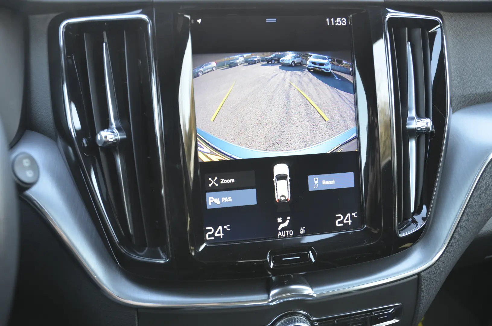 VOLVO XC60 D4 Geartronic Initiate Edition