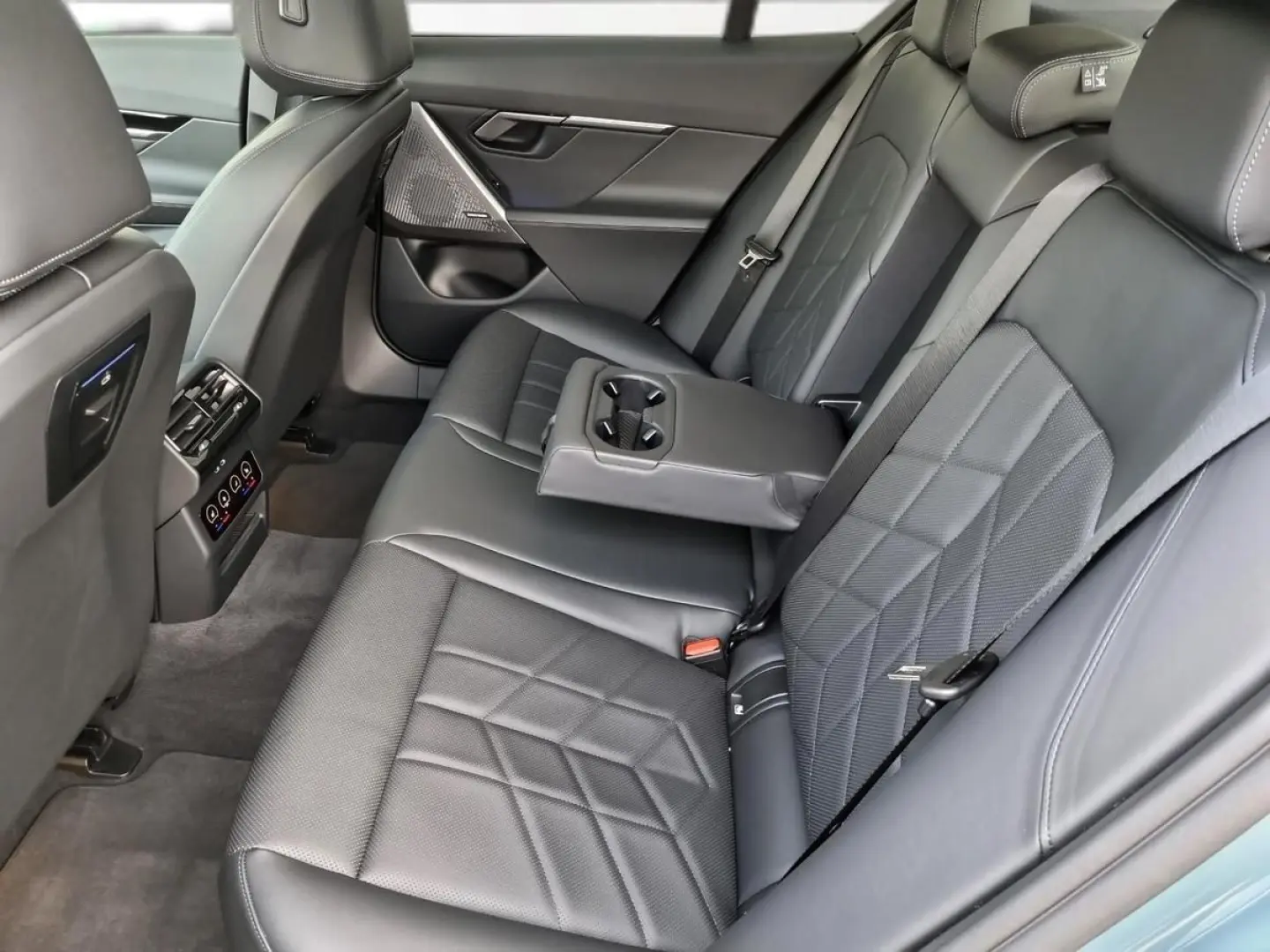 520 i Limo M-Sport AHK Pano 360  Standh Harman&