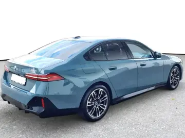 520 i Limo M-Sport AHK Pano 360  Standh Harman&