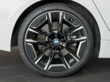 540 i xDrive Limousine M Sport Memory StandHZG