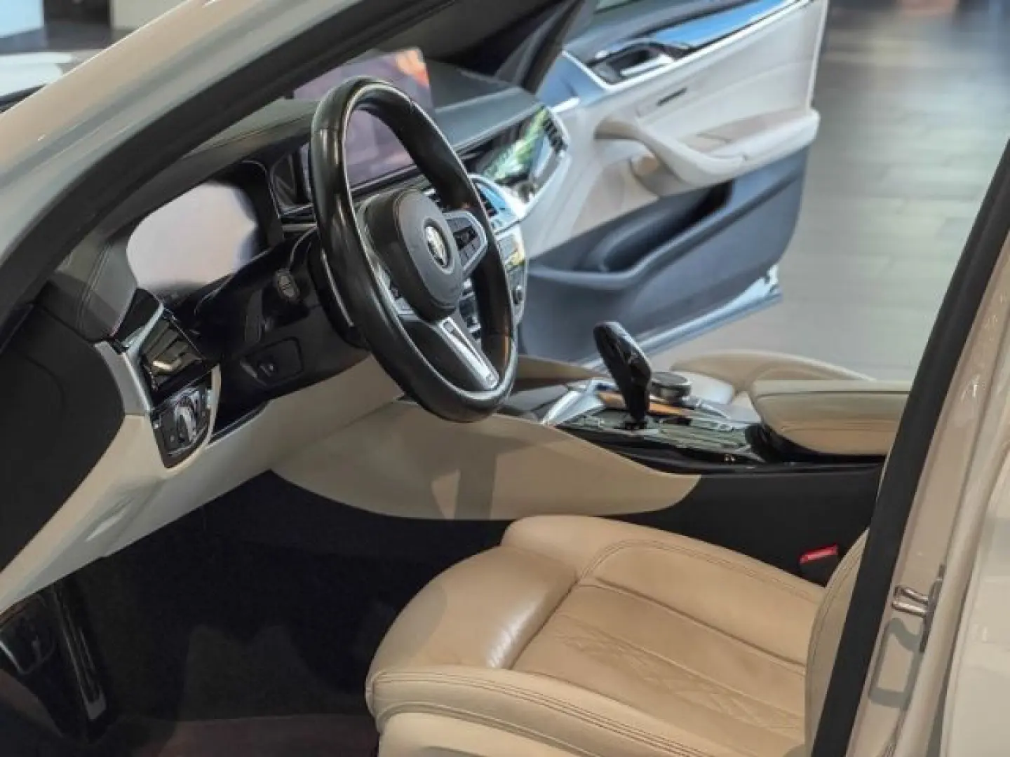 540 i xDrive Limousine M Sport Memory StandHZG