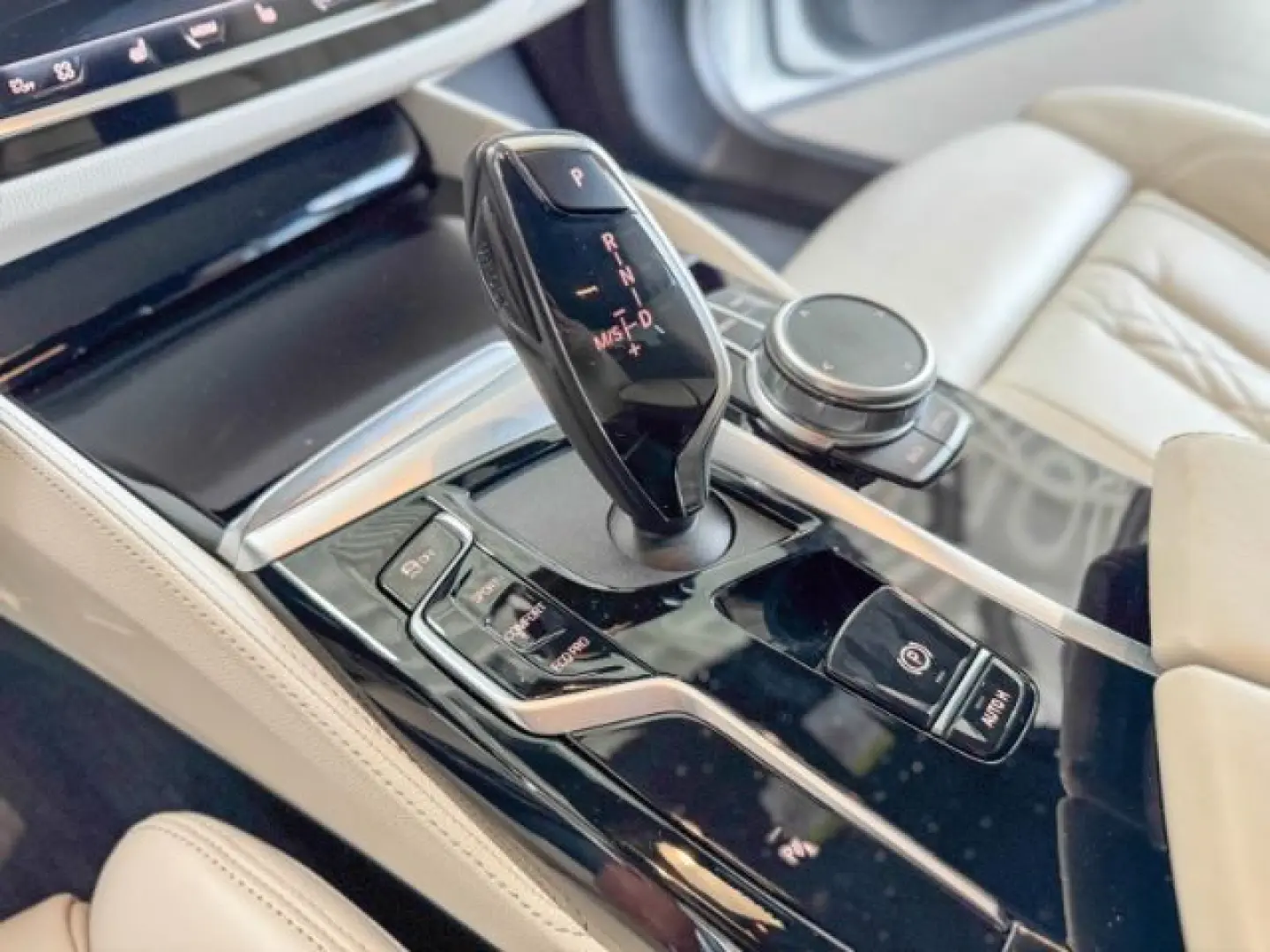 540 i xDrive Limousine M Sport Memory StandHZG