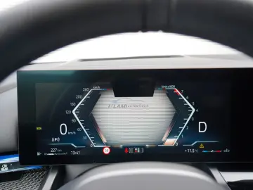 BMW 520 i M Sport ICONIC 360 HEADUP KEY