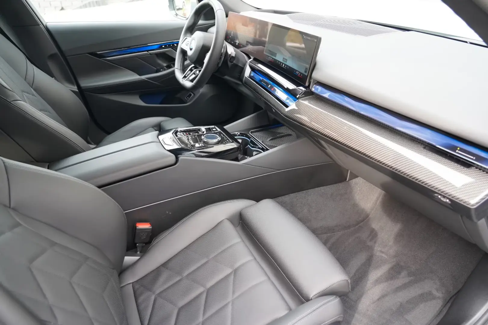 BMW 520 i M Sport ICONIC 360 HEADUP KEY