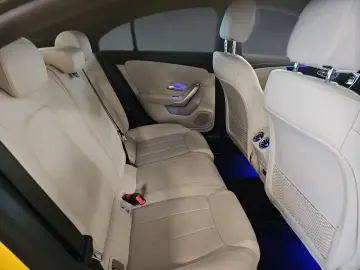 CLA 200 Coupé PROGRESSIVE PANO AMBIENTE KAMERA