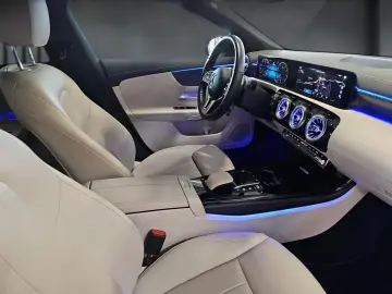 CLA 200 Coupé PROGRESSIVE PANO AMBIENTE KAMERA