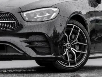 E 220 d Coupé  AMG NIGHT KEYL LED NAVI PANO KAM