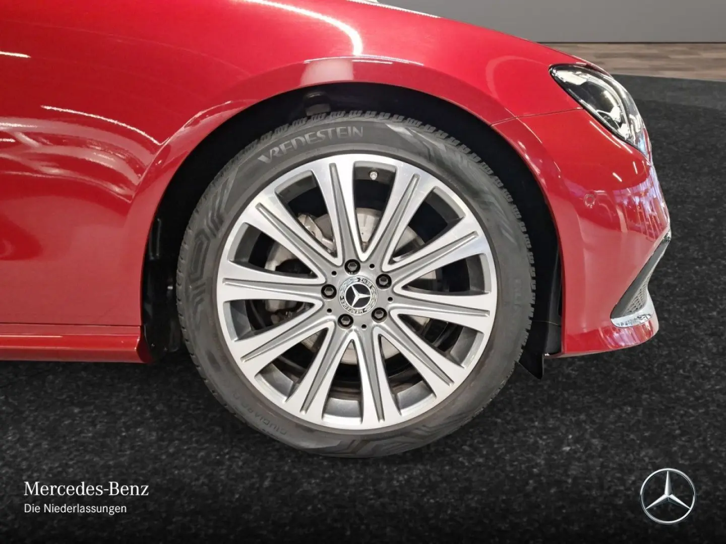 E 200 Coupe FAHRASS PANO BURMEST LEDER AHK 360