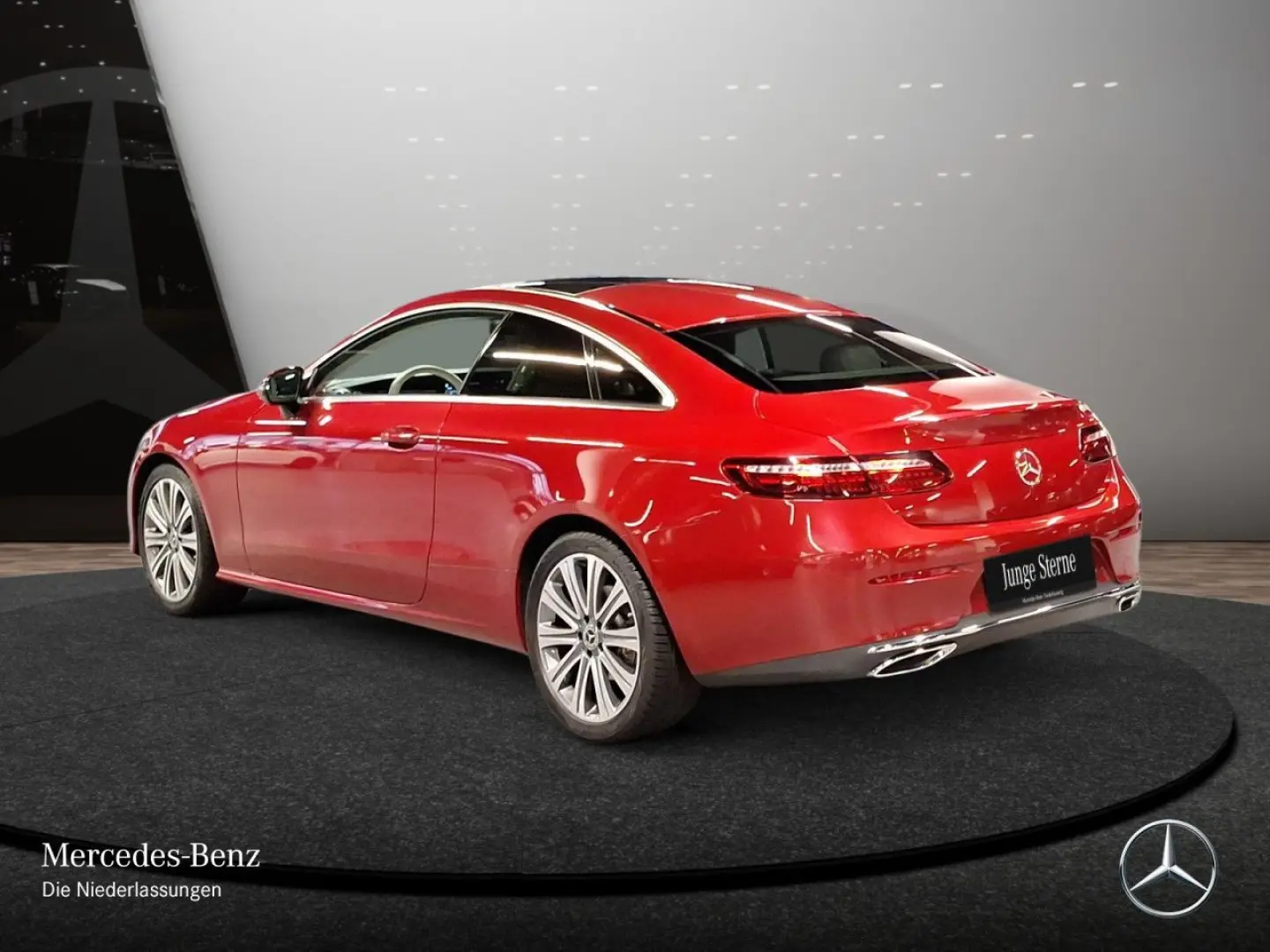 E 200 Coupe FAHRASS PANO BURMEST LEDER AHK 360