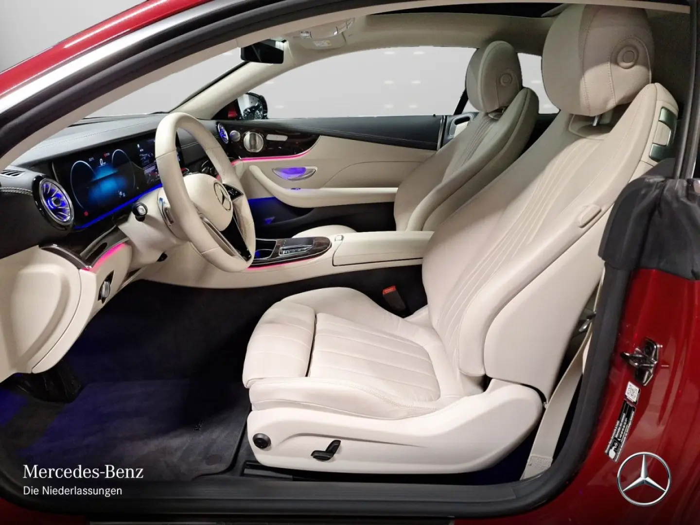 E 200 Coupe FAHRASS PANO BURMEST LEDER AHK 360