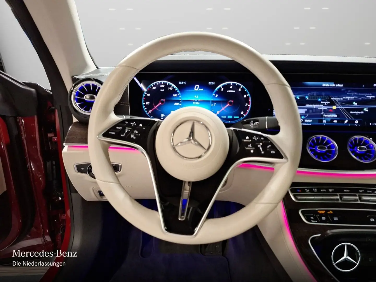 E 200 Coupe FAHRASS PANO BURMEST LEDER AHK 360