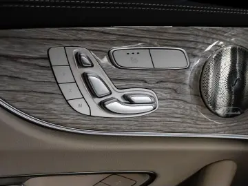 E 300 d AMG 4Matic   PANO-BURM-360 -MASSAGE