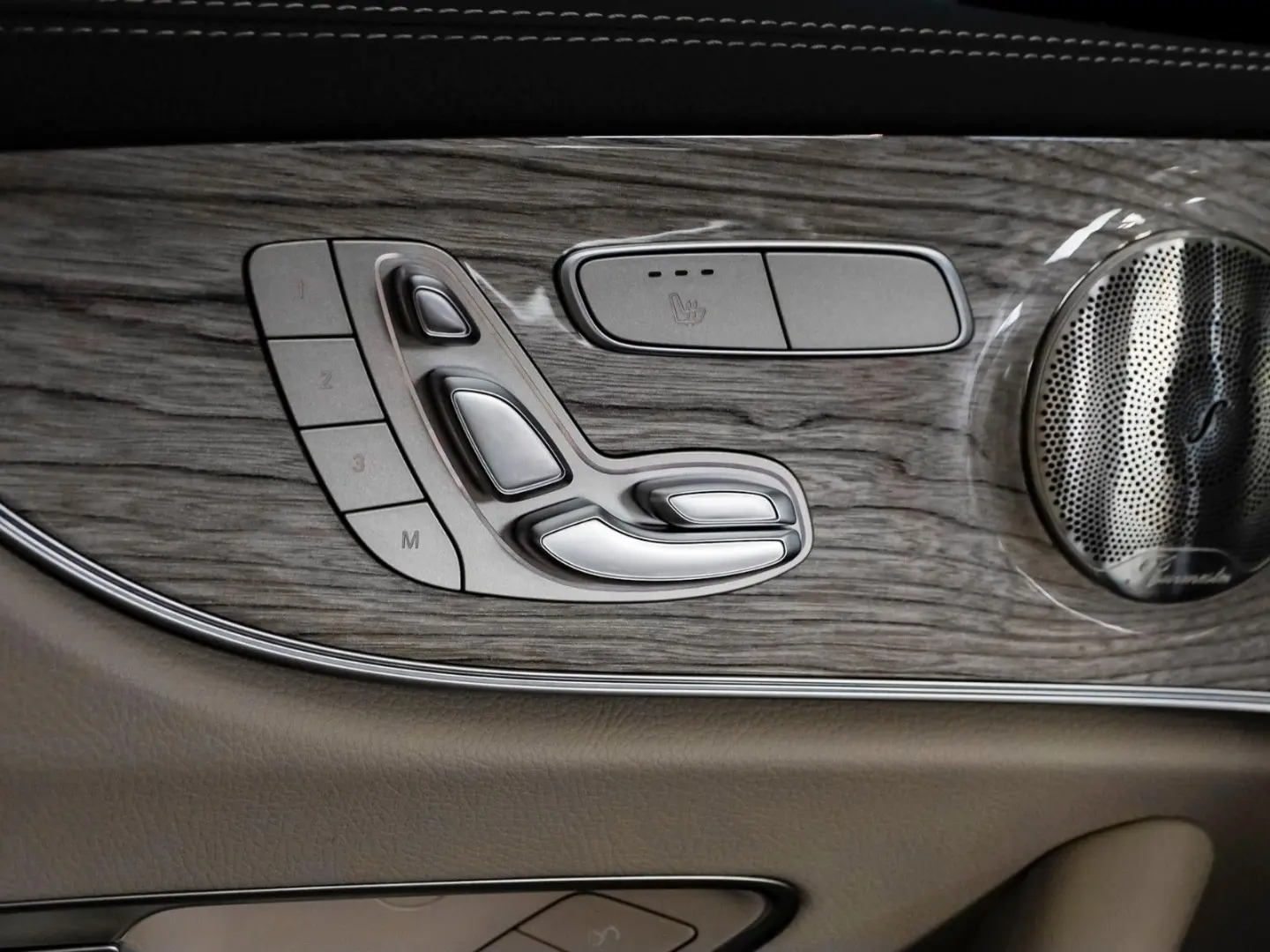 E 300 d AMG 4Matic   PANO-BURM-360 -MASSAGE