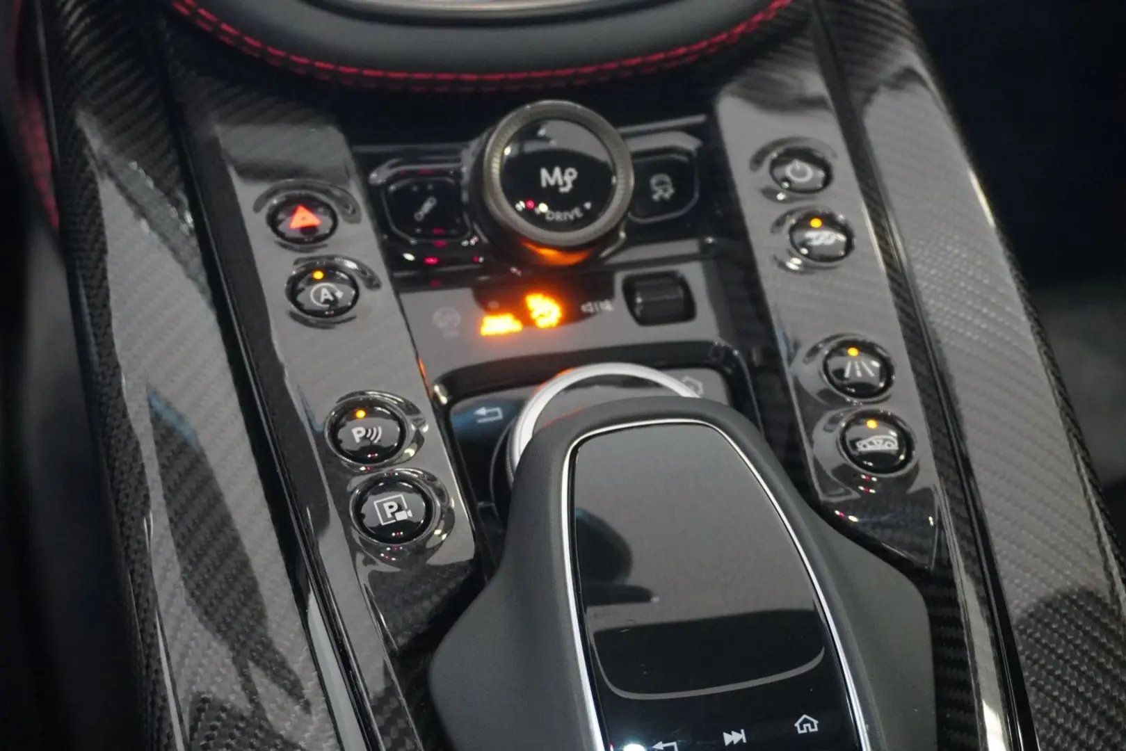 DBX 707  22  Jewellery Gloss Black Upper