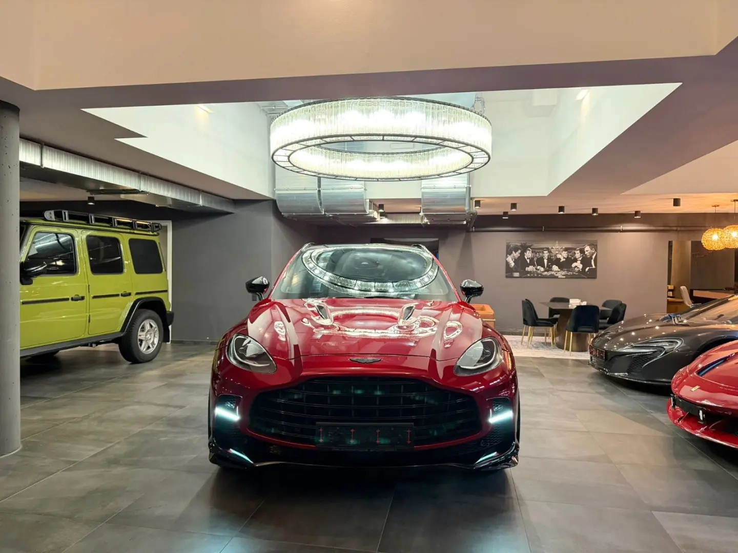 DBX 707 V8 CARBON Q-PAINT NIGHTPAKET 707PS