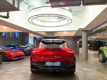 DBX 707 V8 CARBON Q-PAINT NIGHTPAKET 707PS