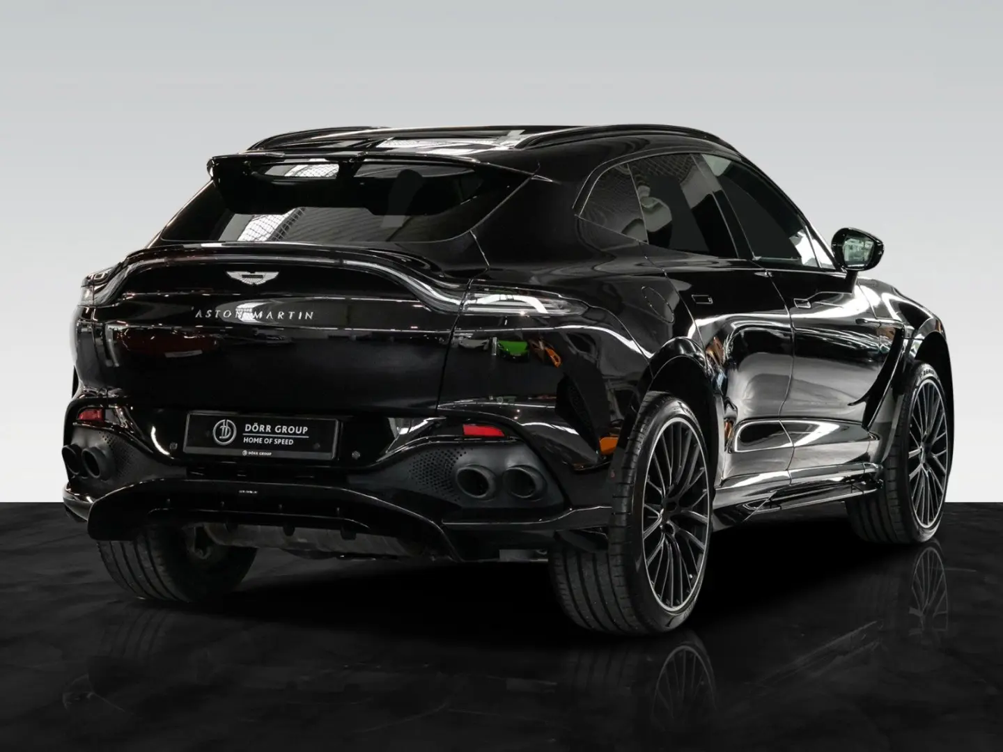 DBX 707   Q Carbon Interieur   Premium Audio