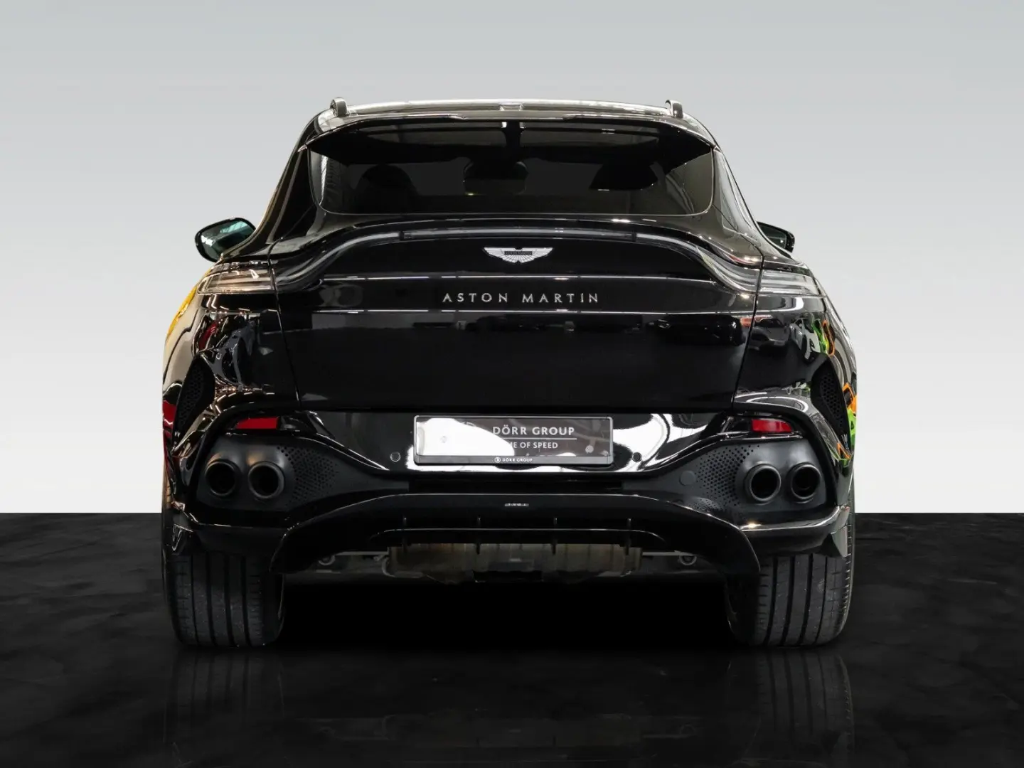 DBX 707   Q Carbon Interieur   Premium Audio