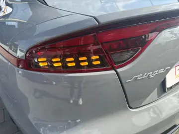 Kia Stinger 3.3 T-GDI 8AT AWD GT