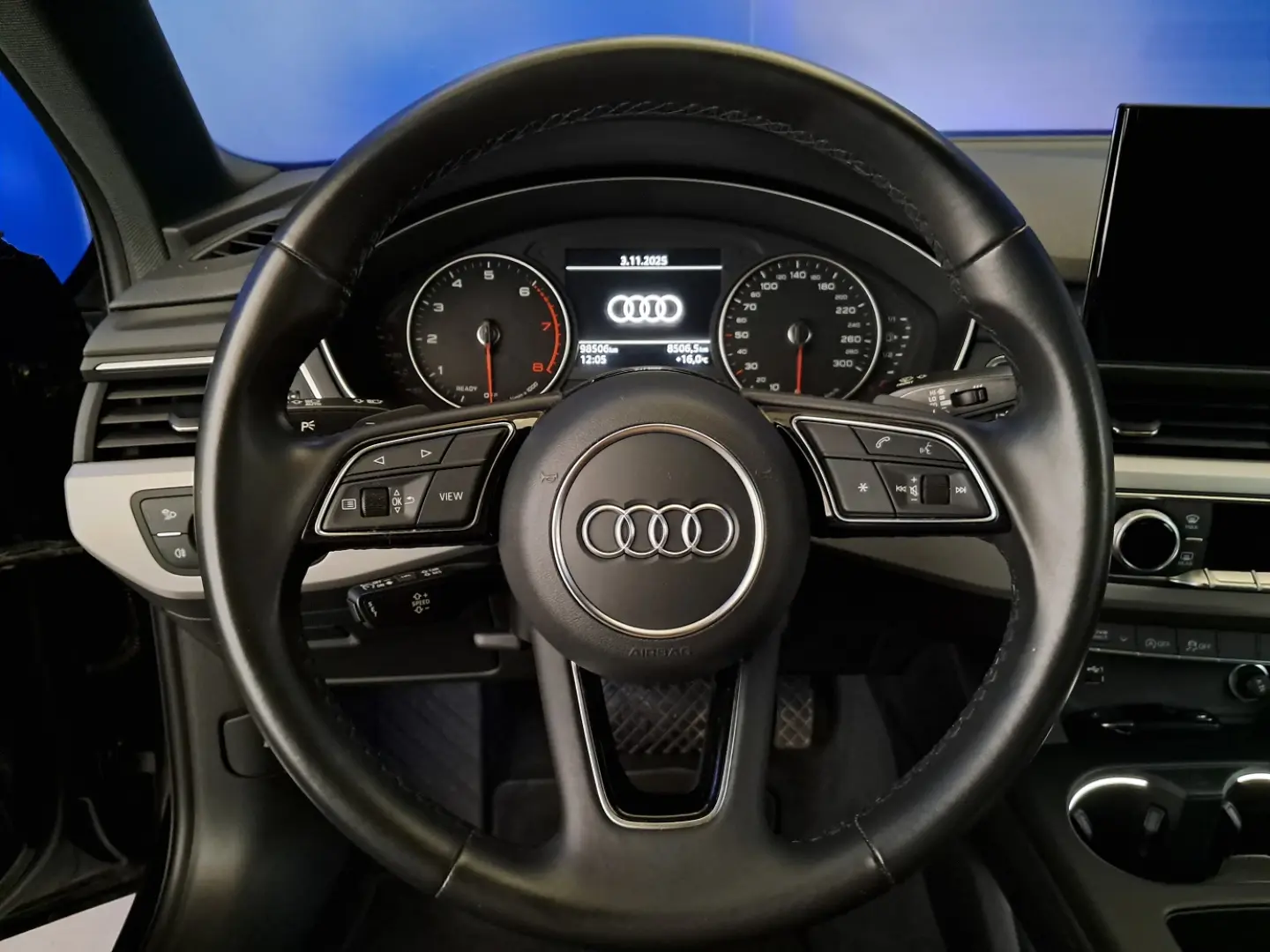 AUDI A4 35TFSI MHEV - HYBRID