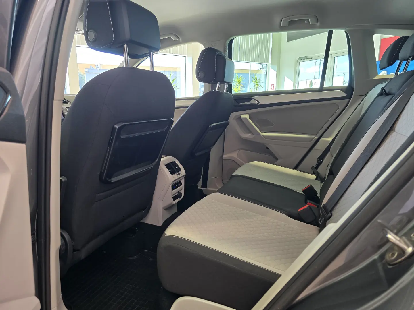 Volkswagen Tiguan 2.0 TDI DPF DSG 4Mot Comfortline