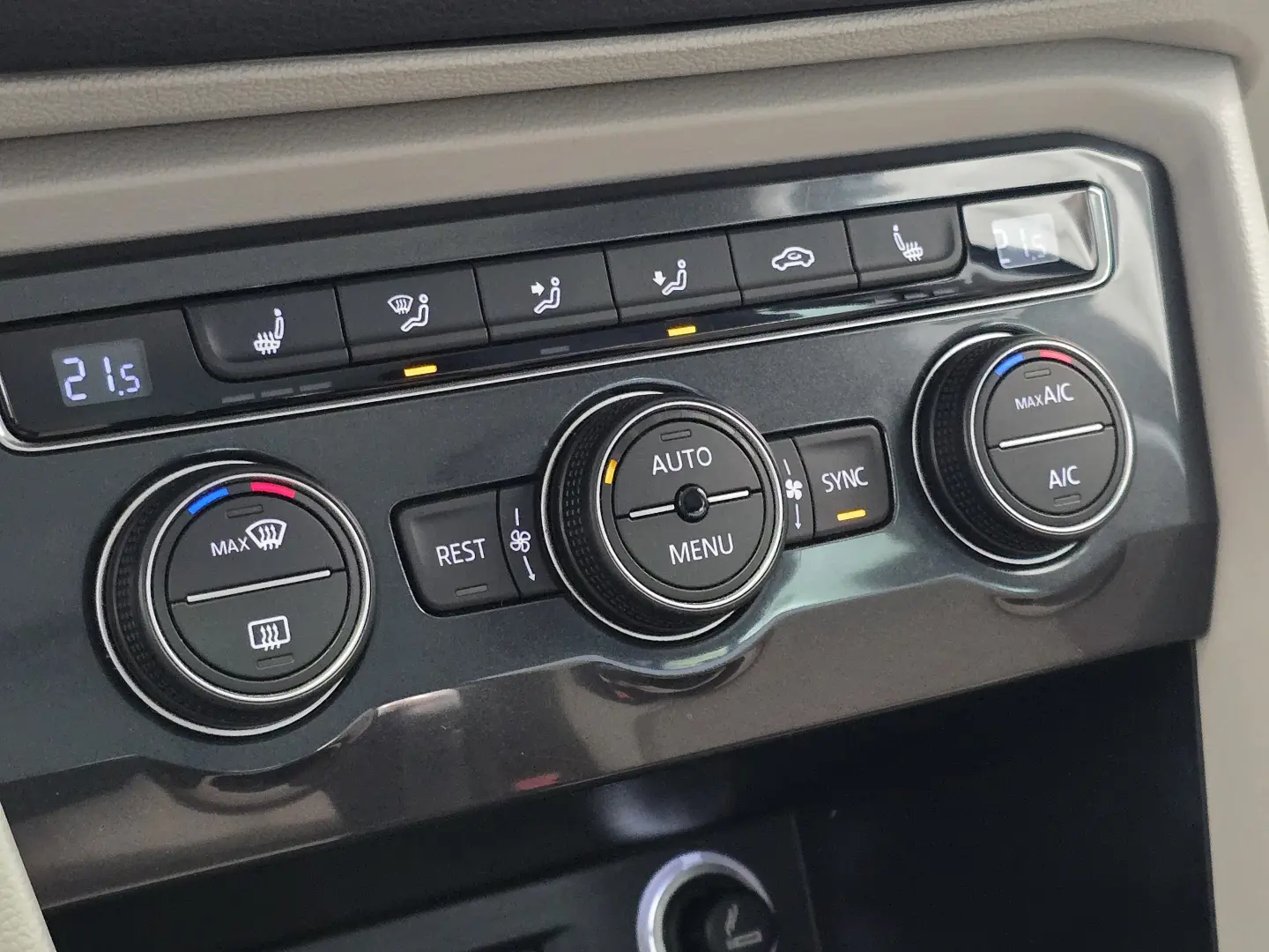 Volkswagen Tiguan 2.0 TDI DPF DSG 4Mot Comfortline