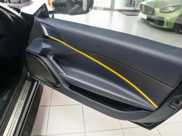 Ferrari Roma Parchet Novitec