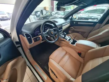 Cayenne Coupe Platinum Edition Pano Sport Design