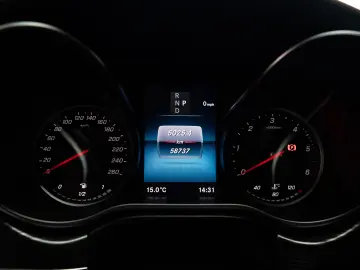 Mercedes-Benz V 300 d Combi Lung 237 CP AWD 9AT AVANTGARDE