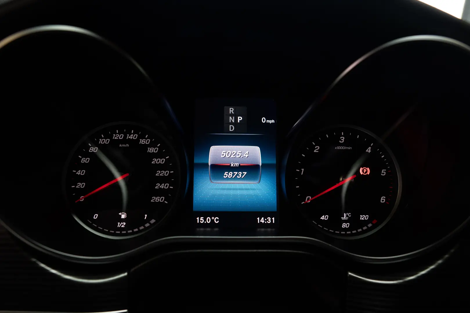 Mercedes-Benz V 300 d Combi Lung 237 CP AWD 9AT AVANTGARDE