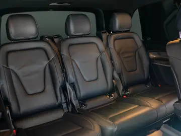 Mercedes-Benz V 300 d Combi Lung 237 CP AWD 9AT AVANTGARDE