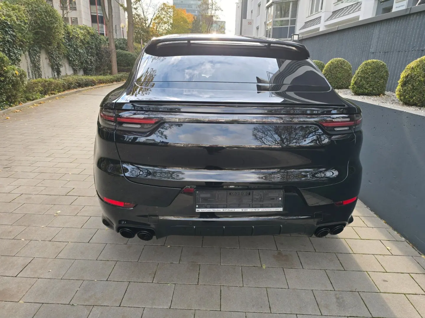 Cayenne Coupe Platinum Edition