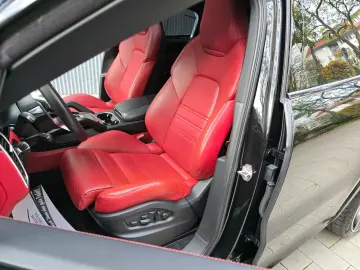 Cayenne Coupe Platinum Edition