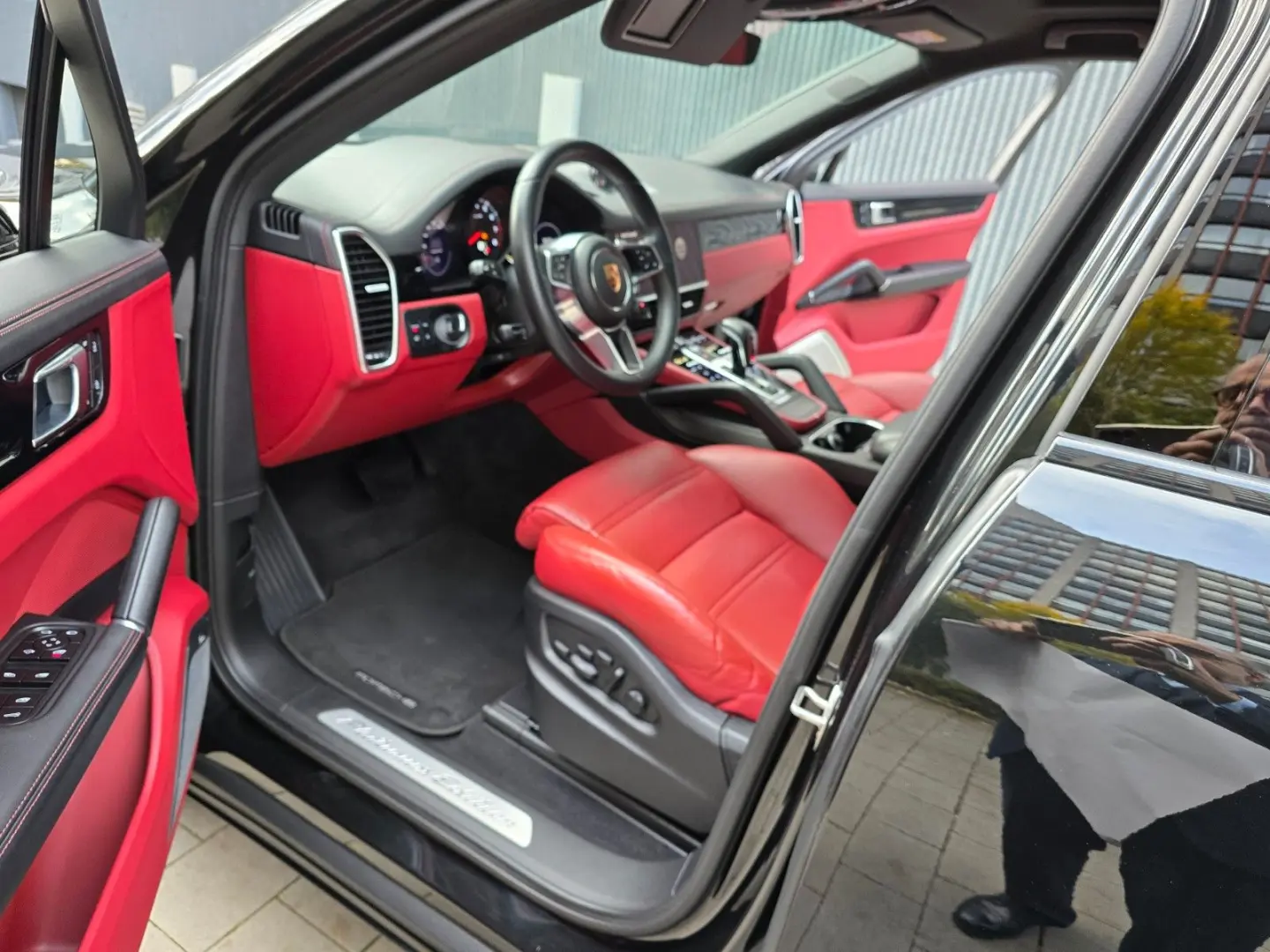 Cayenne Coupe Platinum Edition