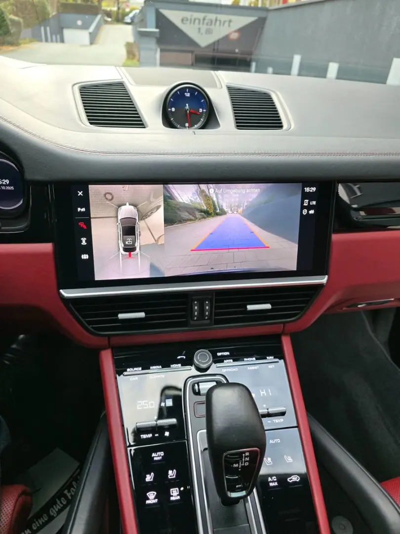 Cayenne Coupe Platinum Edition