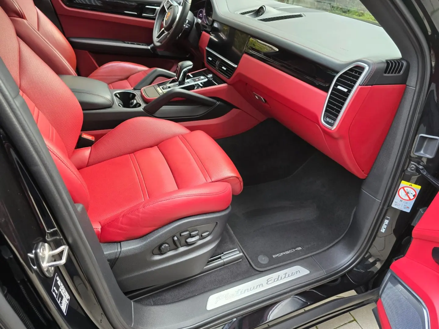 Cayenne Coupe Platinum Edition