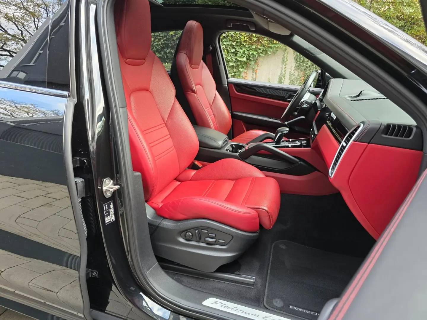 Cayenne Coupe Platinum Edition