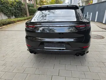 Cayenne Coupe Platinum Edition