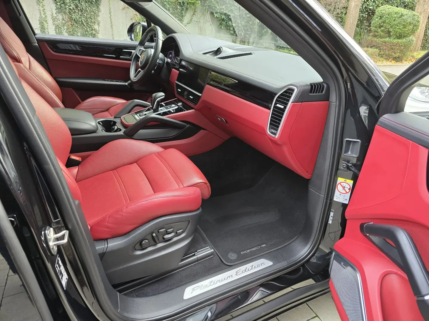 Cayenne Coupe Platinum Edition