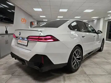 540d Lim. xDrive M SPORT