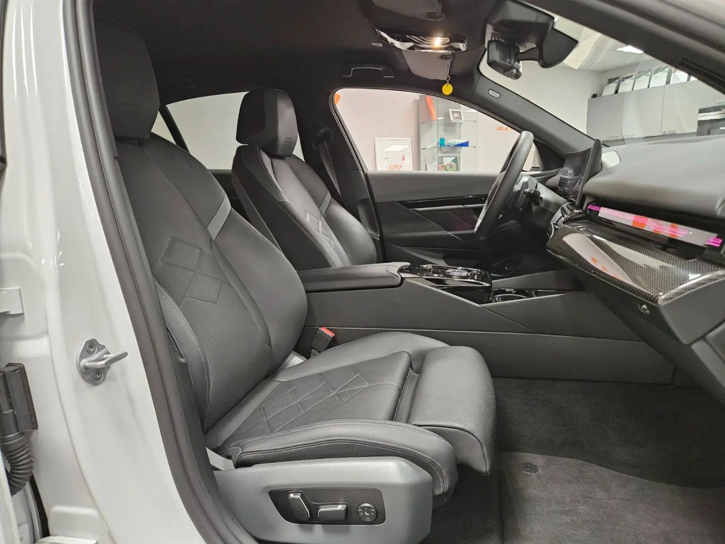 540d Lim. xDrive M SPORT