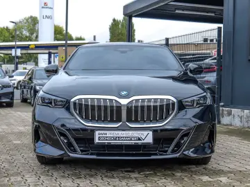 550e xDrive Limousine M Sport
