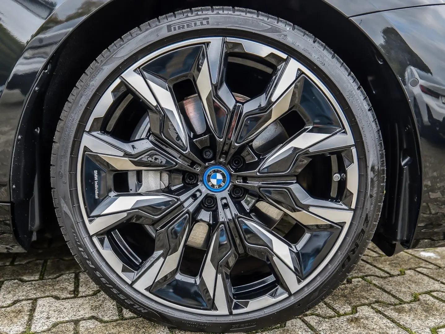 550e xDrive Limousine M Sport