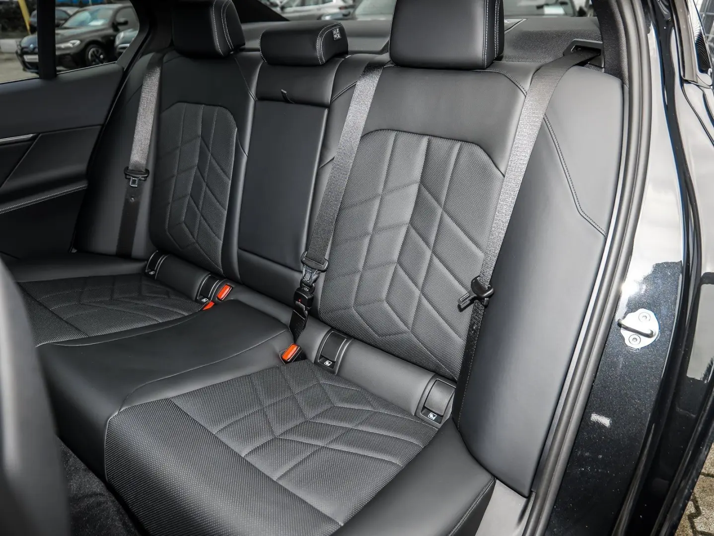 550e xDrive Limousine M Sport