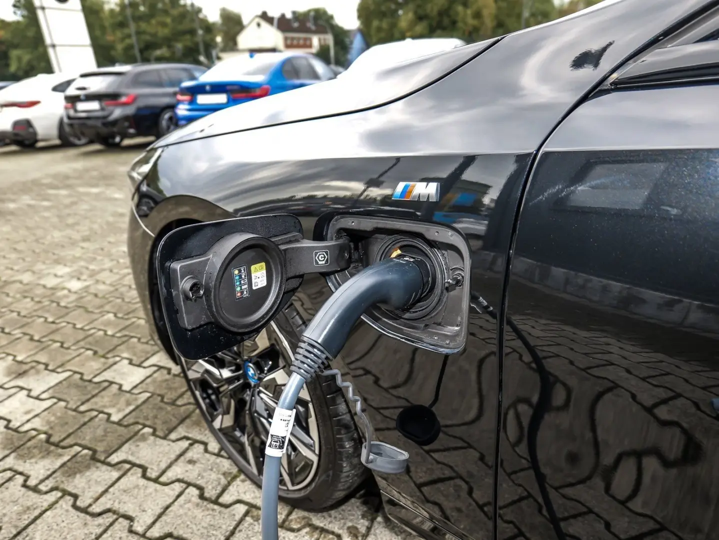 550e xDrive Limousine M Sport