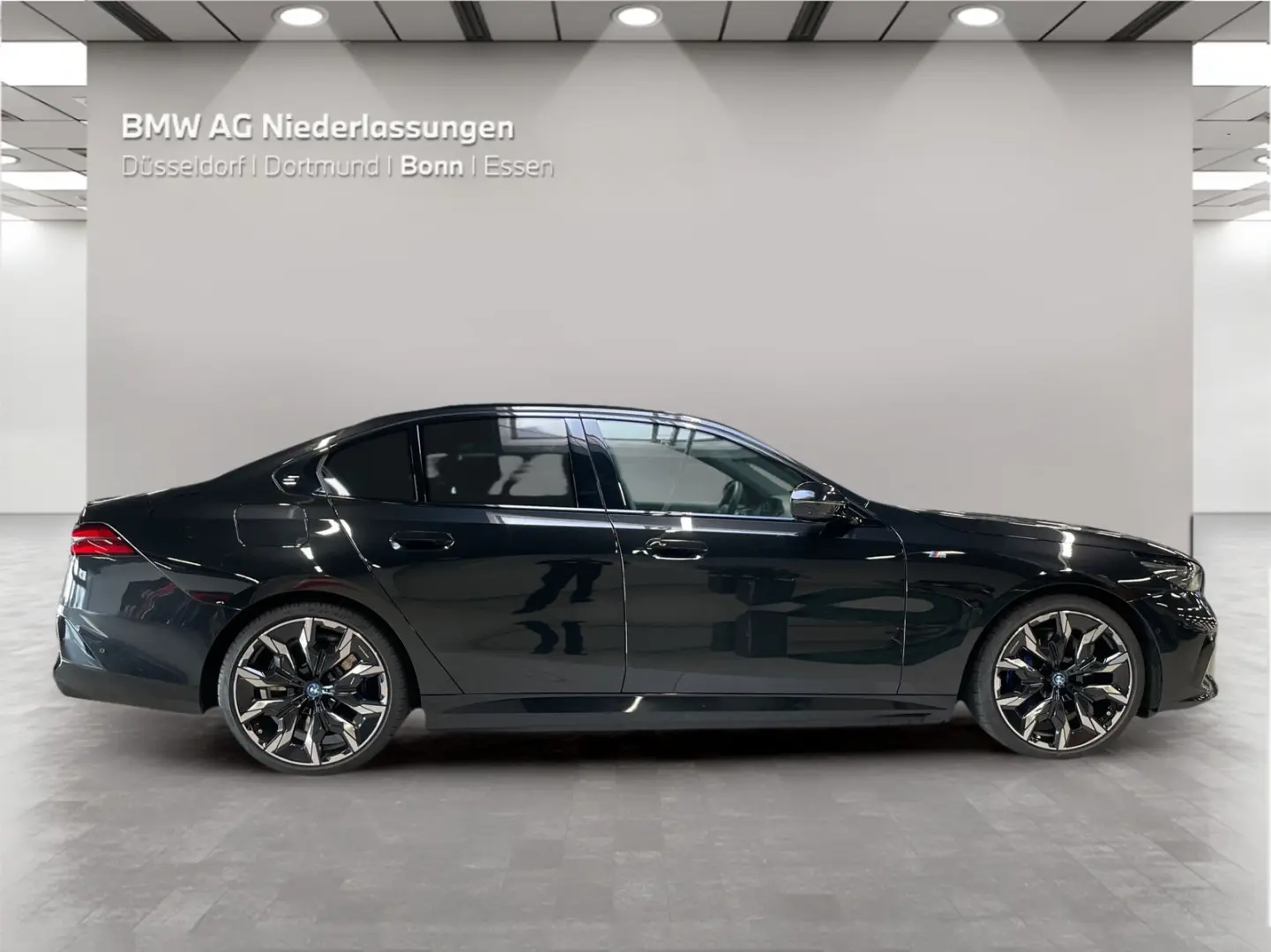 550e xDrive Limousine M Sport